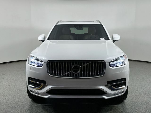 2024 Volvo XC90 Plus Bright Theme