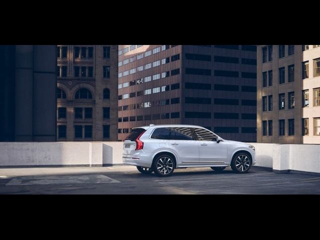 2024 Volvo XC90 Plus Bright Theme