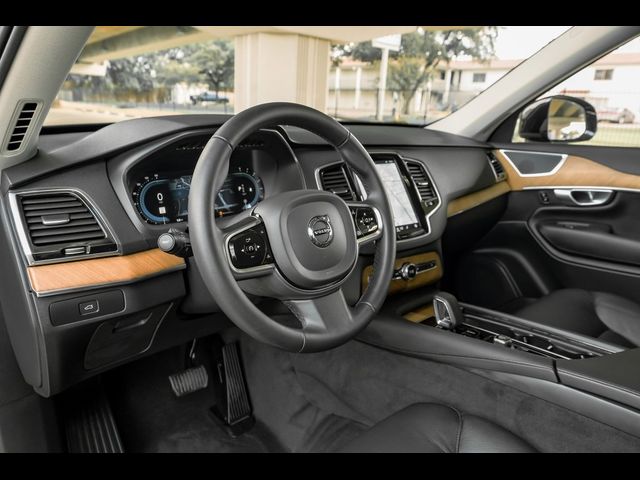 2024 Volvo XC90 Plus Bright Theme