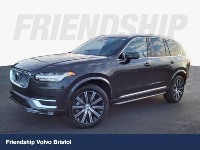 2024 Volvo XC90 Plus Bright Theme