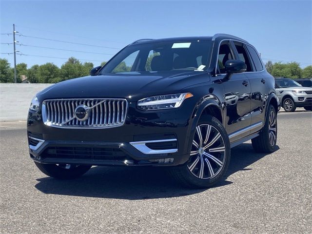 2024 Volvo XC90 Plus Bright Theme