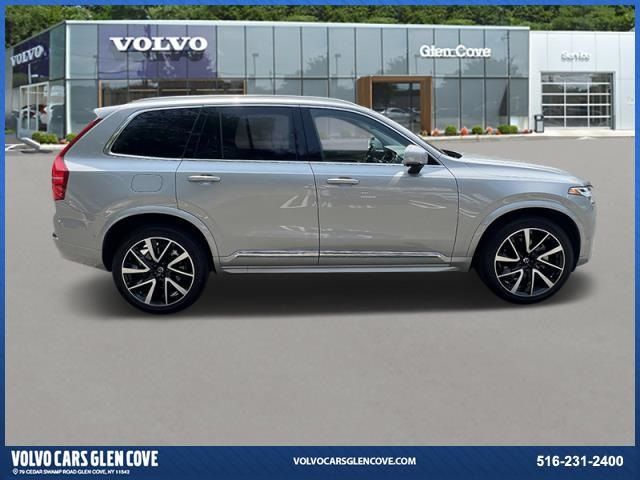 2024 Volvo XC90 Plus Bright Theme