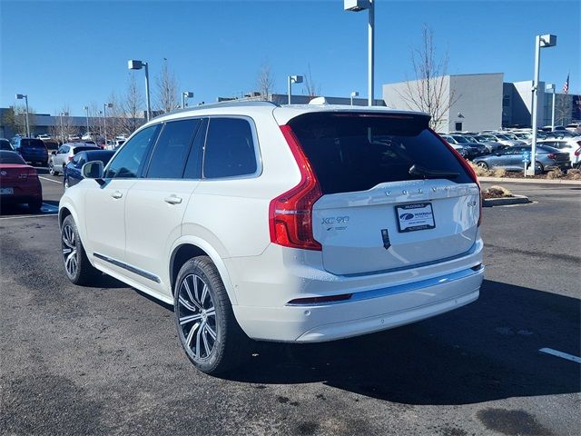 2024 Volvo XC90 Plus Bright Theme