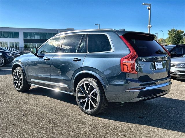 2024 Volvo XC90 Plus Bright Theme