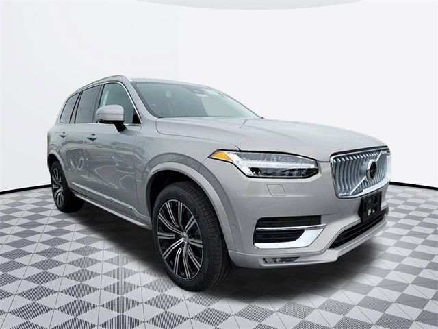 2024 Volvo XC90 Plus Bright Theme