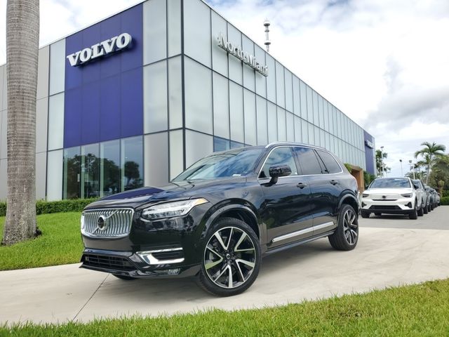 2024 Volvo XC90 Plus Bright Theme