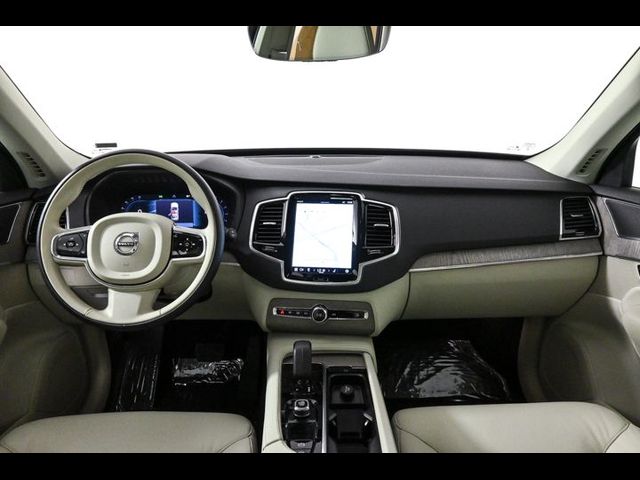 2024 Volvo XC90 Plus Bright Theme