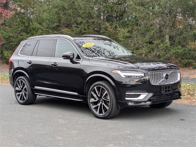 2024 Volvo XC90 Plus Bright Theme