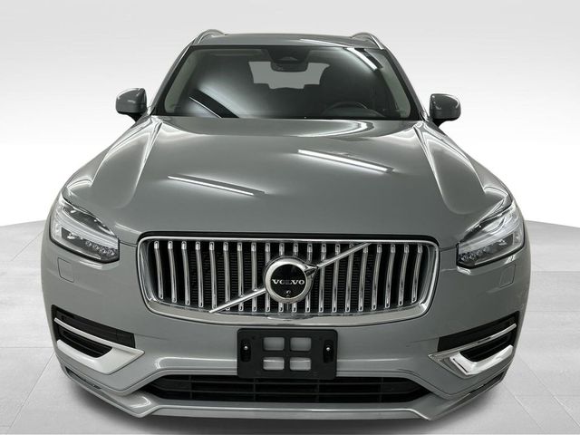 2024 Volvo XC90 Plus Bright Theme