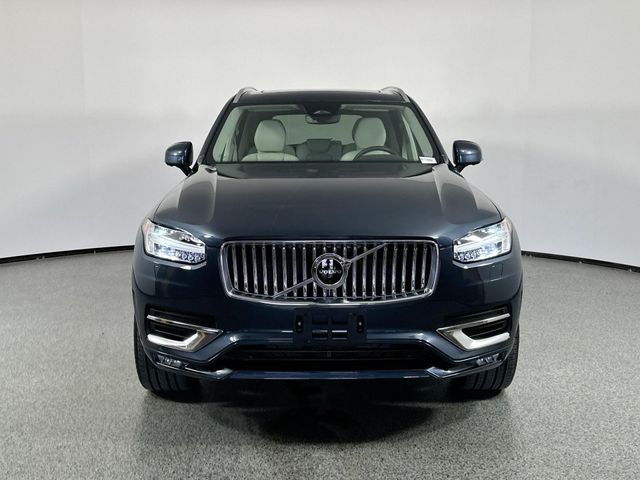 2024 Volvo XC90 Plus Bright Theme