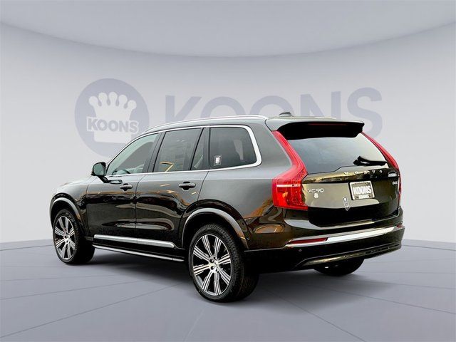 2024 Volvo XC90 Plus Bright Theme