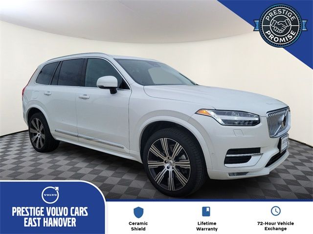 2024 Volvo XC90 Plus Bright Theme