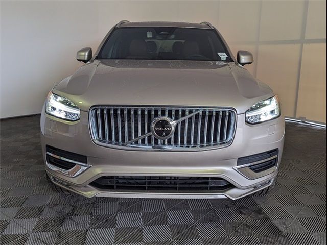 2024 Volvo XC90 Plus Bright Theme