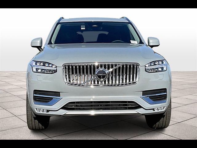 2024 Volvo XC90 Plus Bright Theme