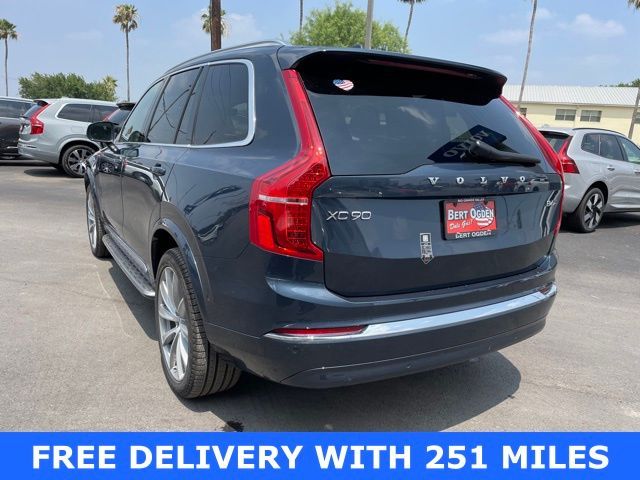 2024 Volvo XC90 Plus Bright Theme