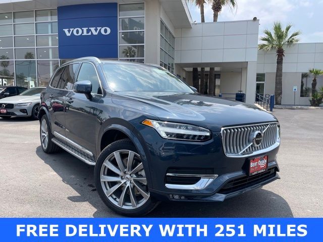 2024 Volvo XC90 Plus Bright Theme