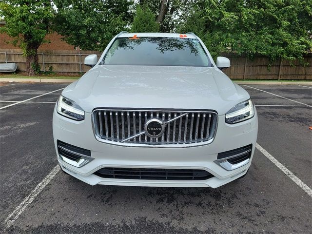 2024 Volvo XC90 Plus Bright Theme