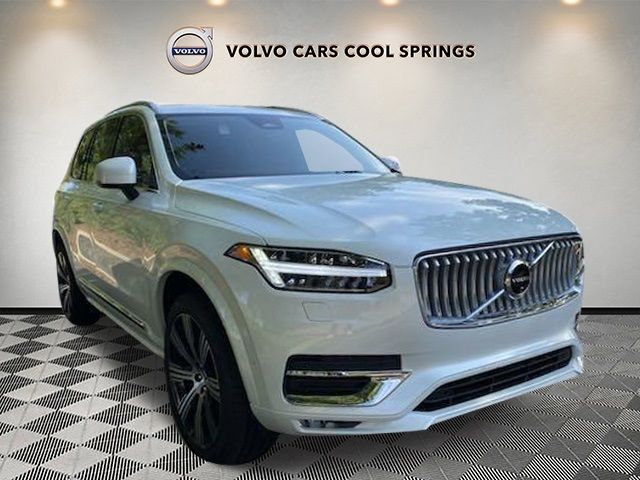 2024 Volvo XC90 Plus Bright Theme