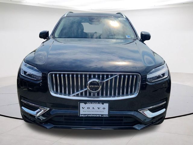 2024 Volvo XC90 Plus Bright Theme