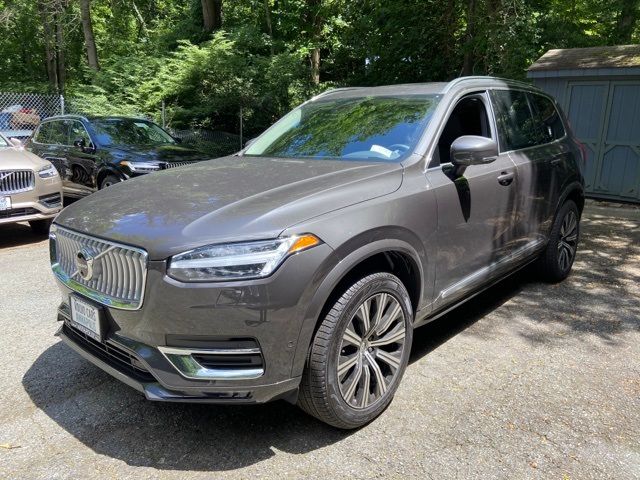 2024 Volvo XC90 Plus Bright Theme