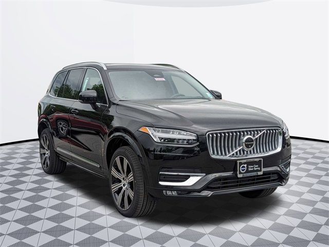 2024 Volvo XC90 Plus Bright Theme