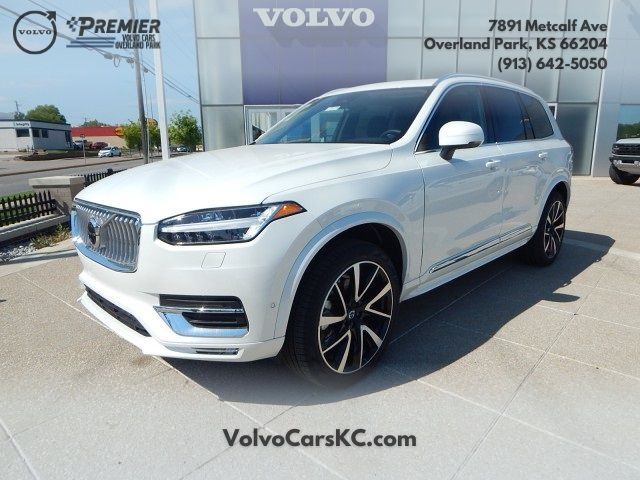 2024 Volvo XC90 Plus Bright Theme