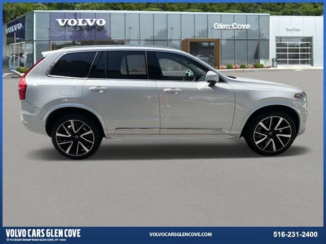 2024 Volvo XC90 Plus Bright Theme