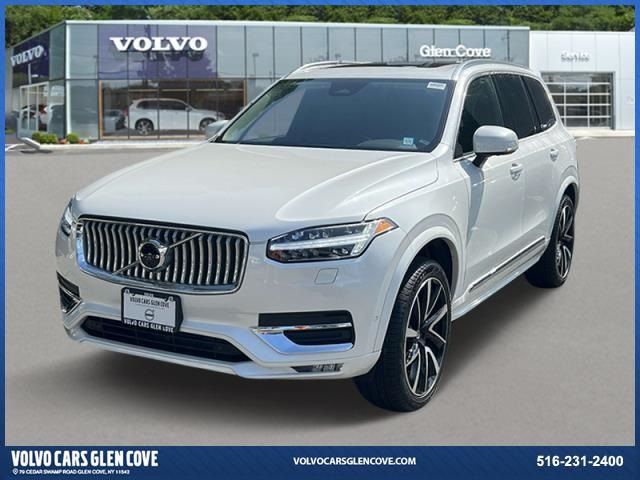 2024 Volvo XC90 Plus Bright Theme