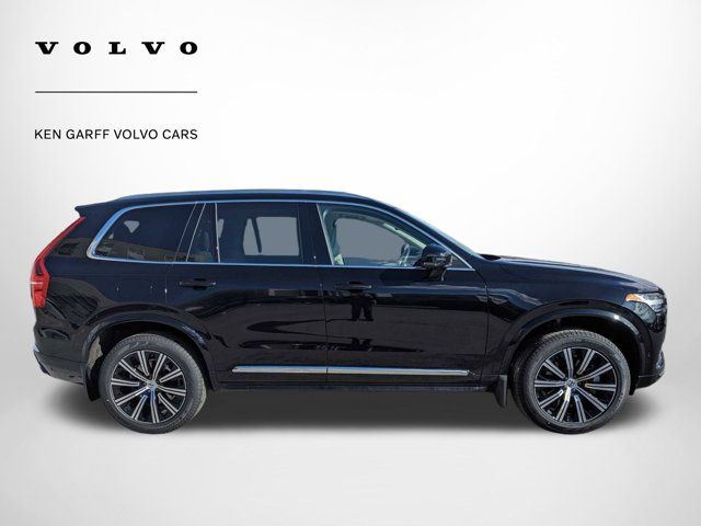 2024 Volvo XC90 Plus Bright Theme