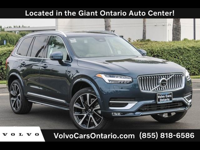 2024 Volvo XC90 Plus Bright Theme