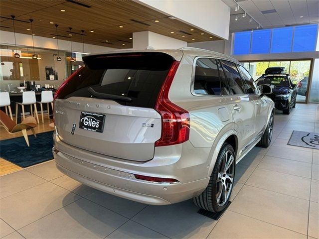 2024 Volvo XC90 Plus Bright Theme