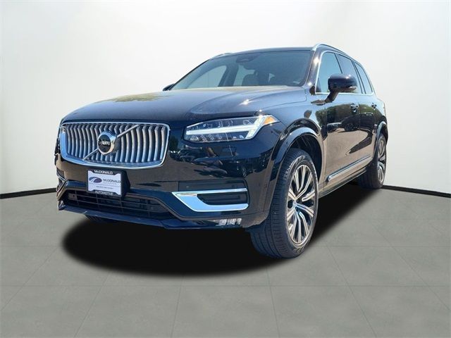 2024 Volvo XC90 Plus Bright Theme