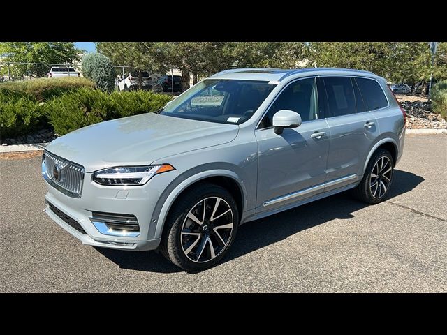 2024 Volvo XC90 Plus Bright Theme