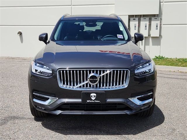 2024 Volvo XC90 Plus Bright Theme