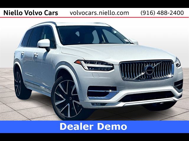 2024 Volvo XC90 Plus Bright Theme