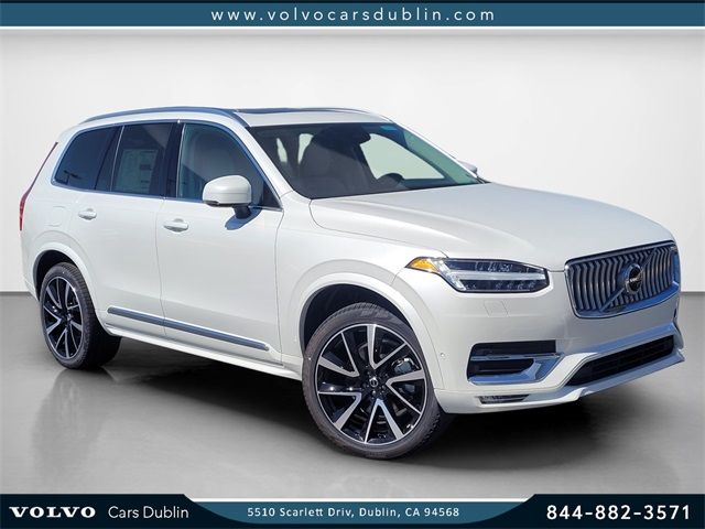 2024 Volvo XC90 Plus Bright Theme