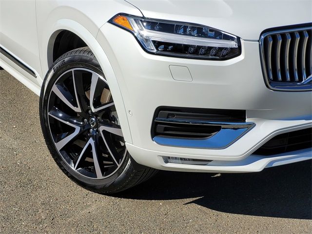 2024 Volvo XC90 Plus Bright Theme