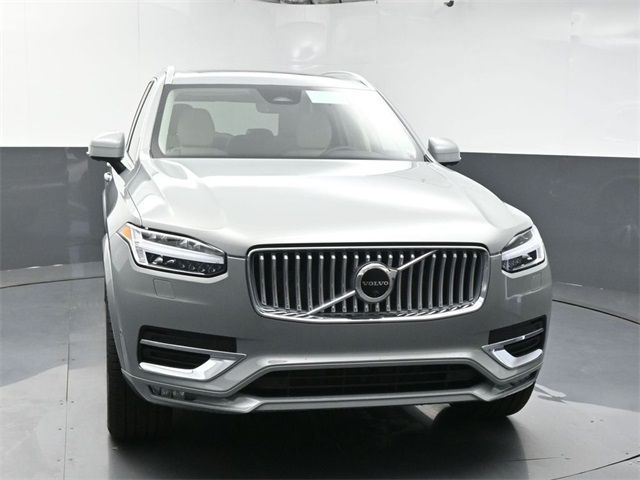 2024 Volvo XC90 Plus Bright Theme