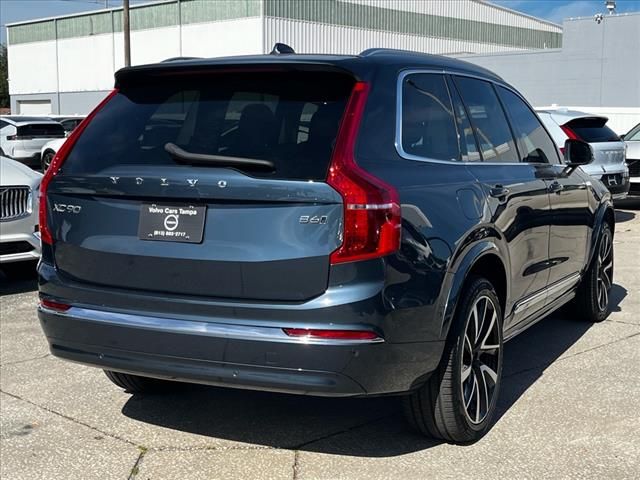 2024 Volvo XC90 Plus Bright Theme