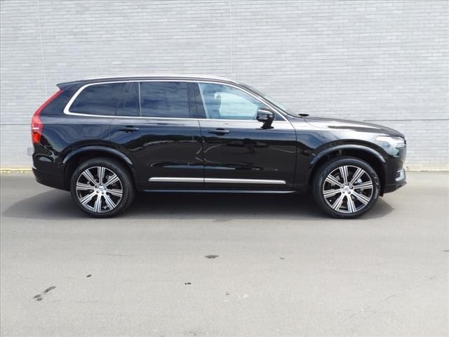 2024 Volvo XC90 Ultimate Bright Theme