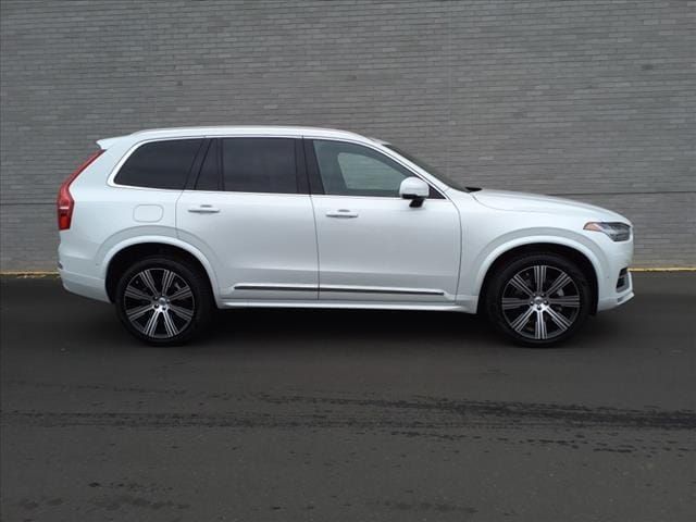 2024 Volvo XC90 Ultimate Bright Theme