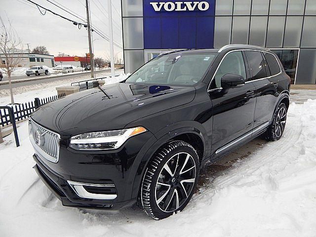 2024 Volvo XC90 Ultimate Bright Theme