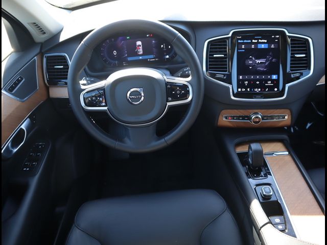 2024 Volvo XC90 Plus Bright Theme