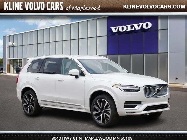 2024 Volvo XC90 Plus Bright Theme