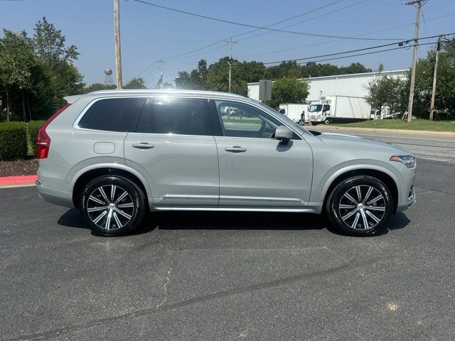 2024 Volvo XC90 Plus Bright Theme