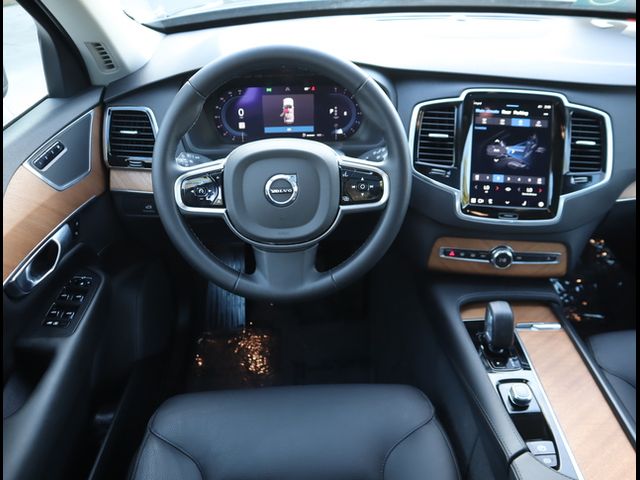 2024 Volvo XC90 Plus Bright Theme