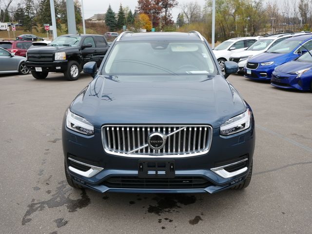 2024 Volvo XC90 Plus Bright Theme