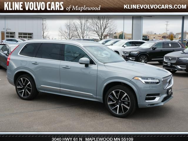 2024 Volvo XC90 Plus Bright Theme