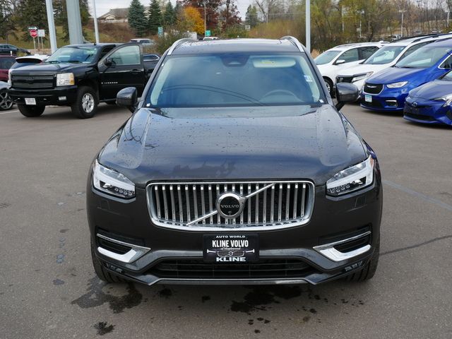 2024 Volvo XC90 Plus Bright Theme