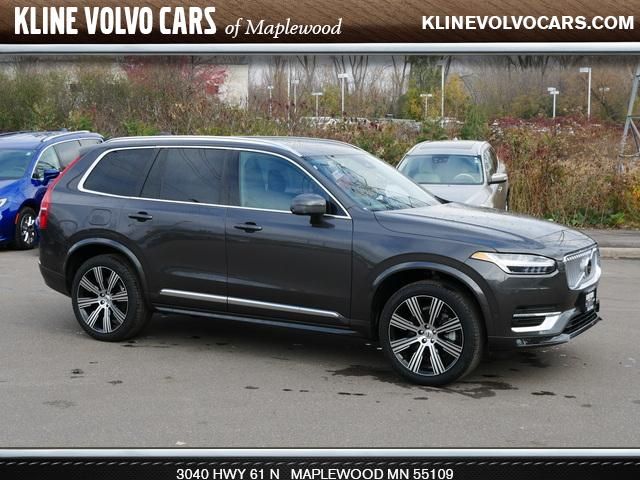 2024 Volvo XC90 Plus Bright Theme